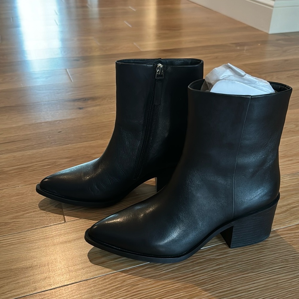 NWT! Steve Madden Alia Black Leather Boots